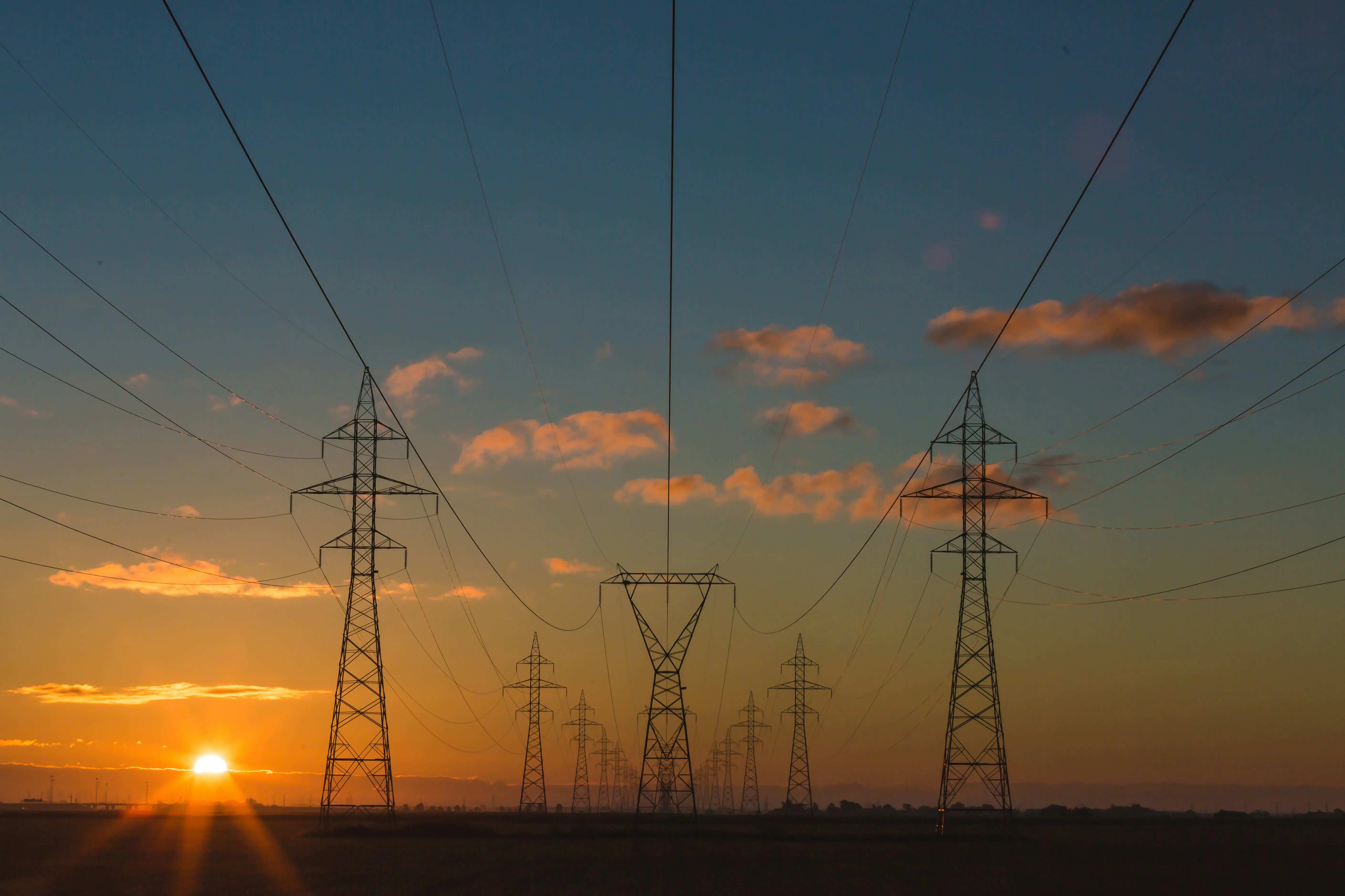 Smart Charging And Vehicle-To-Grid: Overcoming Challenges In Electric Vehicles